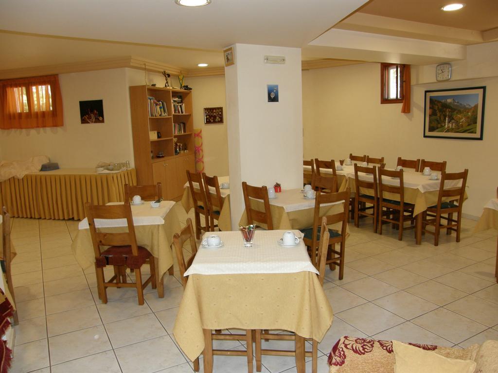 Megim Hotel Palaiochora Exterior photo
