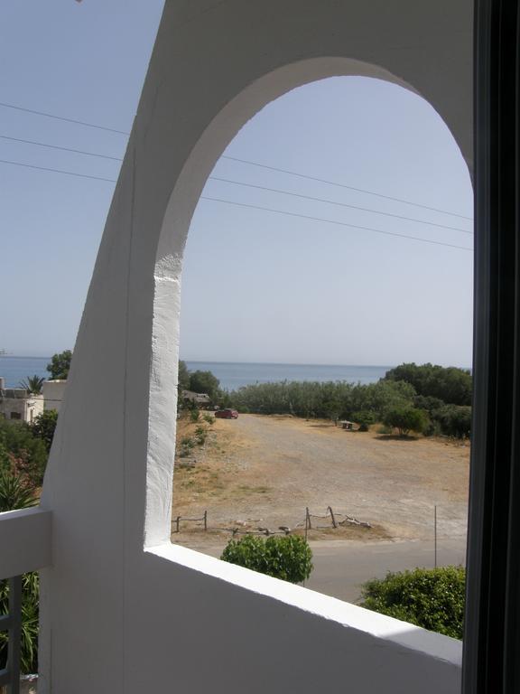 Megim Hotel Palaiochora Exterior photo